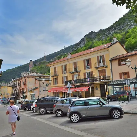 Location Pierre Tende